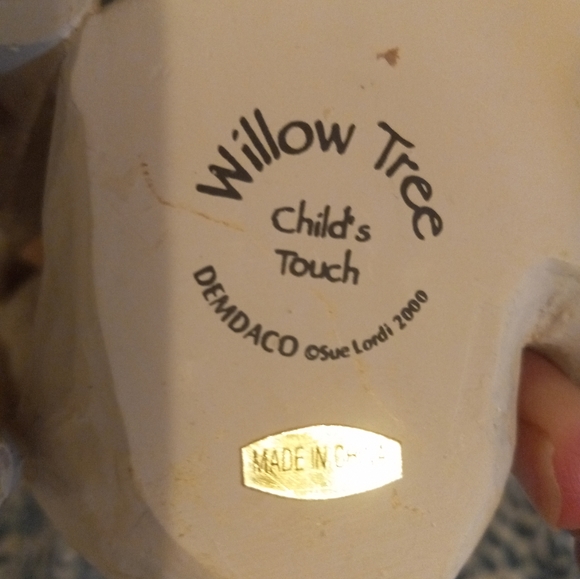 Willow Tree Child's Touch Figurine - Picture 6 of 6